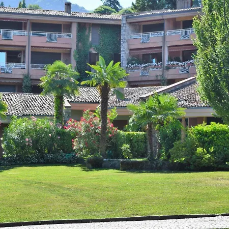 Hermitage-1 By Interhome Appartement Porto Valtravaglia